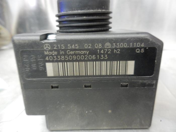 Used Engine management computer Mercedes S (W220) 5.0 S-500 V8 24V Price on request offered by Tijdeman Mercedes Onderdelen