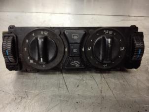 Used Air conditioning control panel Mercedes CLK (W208) 2.0 200 16V Price € 46,00 Margin scheme offered by Tijdeman Mercedes Onderdelen