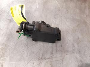 Used Booster pump Mercedes A (W168) 1.7 A-170 CDI 16V Price on request offered by Tijdeman Mercedes Onderdelen