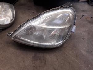 Used Headlight, left Mercedes A (W168) 1.7 A-170 CDI 16V Price on request offered by Tijdeman Mercedes Onderdelen