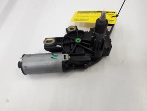 Used Rear wiper motor Mercedes A (W168) 1.9 A-190 Price on request offered by Tijdeman Mercedes Onderdelen