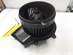 Used Heating and ventilation fan motor Mercedes CLK (W209) 2.6 240 V6 18V Price € 52,00 Margin scheme offered by Tijdeman Mercedes Onderdelen