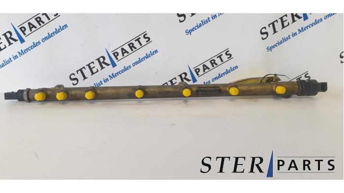 Usagé Système d'injection Mercedes E Combi (S211) 3.2 E-320 CDI 24V Prix € 75,00 Règlement à la marge proposé par Sterparts Mercedes specialist