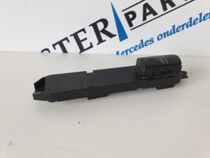 Used Airbag indicator light Mercedes S (W220) 3.2 S-320 CDI Price € 20,00 Margin scheme offered by Sterparts Mercedes specialist