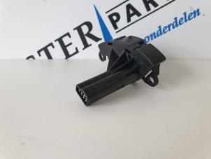 Used Steering angle sensor Mercedes S (W220) 3.2 S-320 CDI Price € 25,00 Margin scheme offered by Sterparts Mercedes specialist
