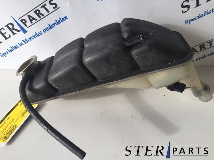 Gebrauchte Ausgleichsbehälter Mercedes E (W210) 2.2 E-200 CDI 16V Preis € 20,00 Margenregelung angeboten von Sterparts Mercedes specialist
