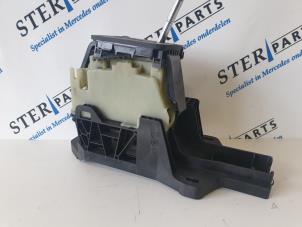 Used Automatic gear selector Mercedes B (W245,242) 1.7 B-170 16V Price € 75,00 Margin scheme offered by Sterparts Mercedes specialist