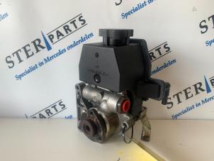 Used Power steering pump Mercedes C (W202) 2.2 C-200 CDI 16V Price € 50,00 Margin scheme offered by Sterparts Mercedes specialist