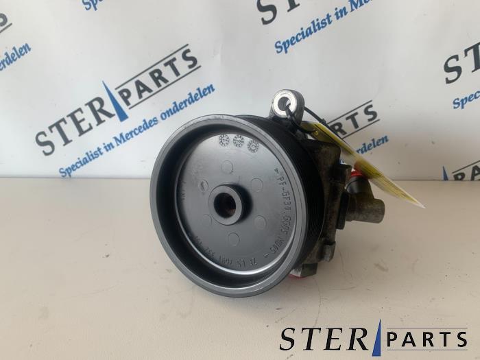 Usagé Pompe de direction Mercedes S (W221) 4.0 S-420 CDI V8 32V Prix € 174,50 Règlement à la marge proposé par Sterparts Mercedes specialist