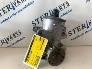 Used Power steering pump Mercedes 190 D (W201) 2.0 D Price € 45,00 Margin scheme offered by Sterparts Mercedes specialist