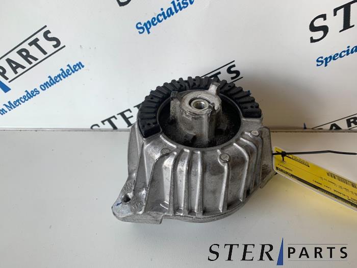 Used Engine mount Mercedes C Estate (S204) 3.0 C-320 CDI V6 24V Price € 35,00 Margin scheme offered by Sterparts Mercedes specialist