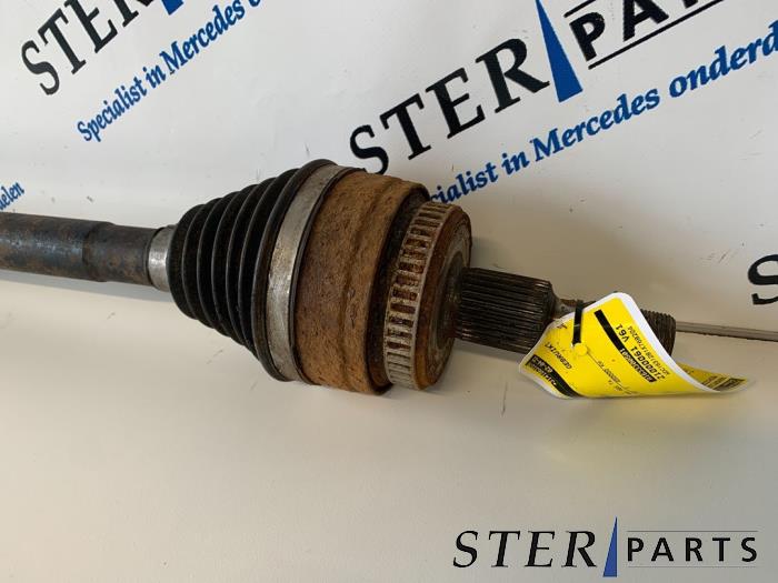 Front drive shaft, right Mercedes ML I 400 4.0 CDI V8 32V - A1633300201 ...
