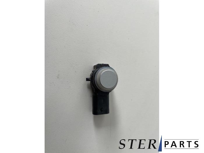 Usados Sensor PDC Mercedes B (W246/W242) 1.6 B-200 BlueEFFICIENCY Turbo 16V Precio € 30,25 IVA incluido ofrecido por Sterparts Mercedes specialist