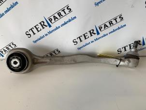 Used Front wishbone, left Mercedes S (W222/V222/X222) 3.0 S-320L 24V Price € 114,95 Inclusive VAT offered by Sterparts Mercedes specialist