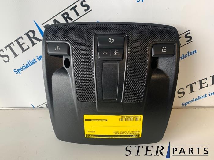 Begagnade Innerbelysning, fram Mercedes A (W176) 1.5 A-160 CDI, A-160d 16V Pris € 44,95 Marginaltabell erbjuds av Sterparts Mercedes specialist