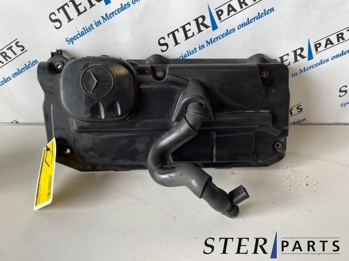 Used Engine cover Mercedes Vito (638.1/2) 2.2 CDI 108 16V Price € 20,00 Margin scheme offered by Sterparts Mercedes specialist