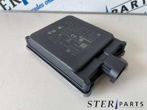 Radarsensor från en Mercedes-Benz C (W205) C-180 1.6 CDI BlueTEC, C-180 d 16V 2018