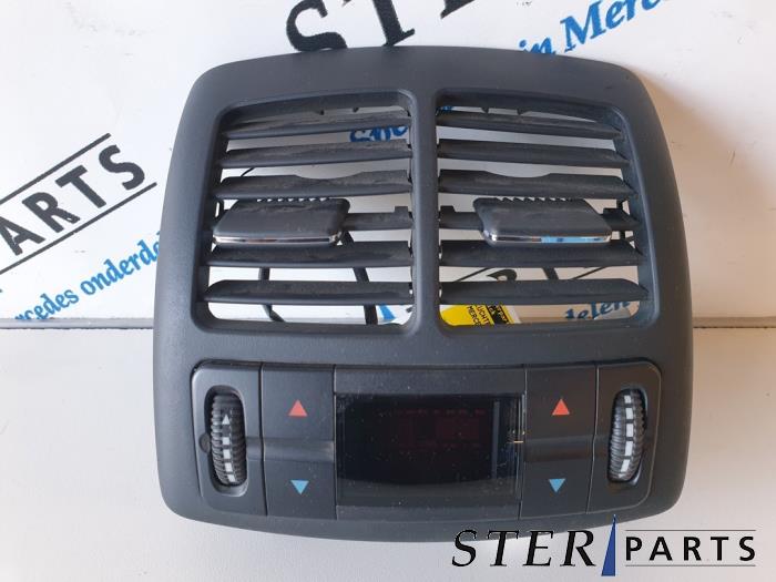 Begagnade Luftraster bak Mercedes E (W211) 2.2 E-200 CDI 16V Pris € 29,95 Marginaltabell erbjuds av Sterparts Mercedes specialist