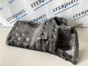 Used Sump Mercedes E (W211) 2.2 E-220 CDI 16V Price € 50,00 Margin scheme offered by Sterparts Mercedes specialist