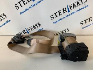 Used Front seatbelt buckle, left Mercedes S (W220) 3.2 S-320 CDI 24V Price € 60,00 Margin scheme offered by Sterparts Mercedes specialist