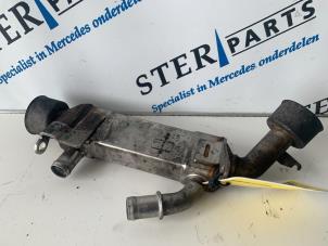 Begagnade EGR-kylare Mercedes C (W203) 2.2 C-220 CDI 16V Pris € 49,50 Marginaltabell erbjuds av Sterparts Mercedes specialist