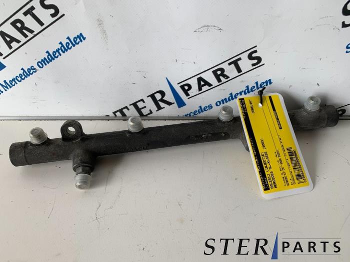 Usagé Système d'injection Mercedes ML I (163) 400 4.0 CDI V8 32V Prix € 45,00 Règlement à la marge proposé par Sterparts Mercedes specialist
