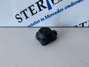 Used Electric seat switch Mercedes B (W246,242) 1.6 B-200 BlueEFFICIENCY Turbo 16V Price € 14,95 Margin scheme offered by Sterparts Mercedes specialist