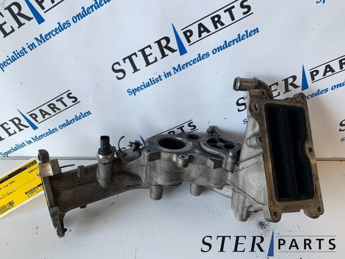 Begagnade EGR-rör Mercedes C Estate (S204) 2.2 C-220 CDI 16V Pris € 74,50 Marginaltabell erbjuds av Sterparts Mercedes specialist