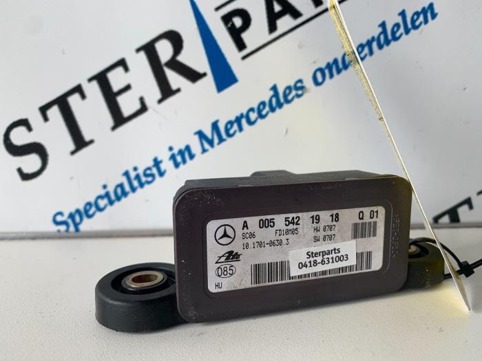 Speed sensor from a Mercedes-Benz C (W204) 2.2 C-200 CDI 16V 2008