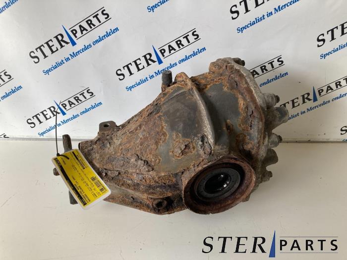 Gebrauchte Differential hinten Mercedes S (W220) 3.2 S-320 CDI Preis € 174,50 Margenregelung angeboten von Sterparts Mercedes specialist