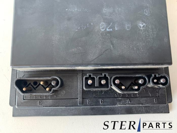 Relay Mercedes SLK 2 0 200 16V A1705450105