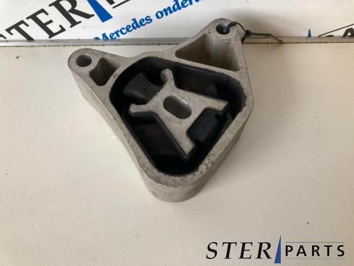 Used Engine mount Mercedes B (W246/W242) 1.6 B-200 BlueEFFICIENCY Turbo 16V Price € 24,95 Margin scheme offered by Sterparts Mercedes specialist