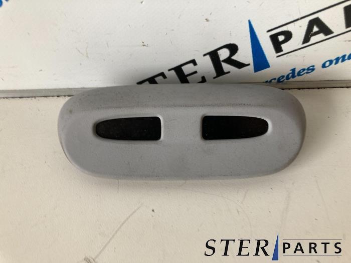 Begagnade PDC-panel Mercedes S (W220) 3.2 S-320 18V Pris € 19,95 Marginaltabell erbjuds av Sterparts Mercedes specialist
