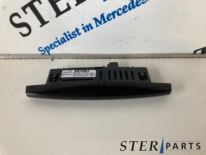 Begagnade PDC-panel Mercedes C (W204) 2.2 C-200 CDI 16V Eco Pris € 24,95 Marginaltabell erbjuds av Sterparts Mercedes specialist