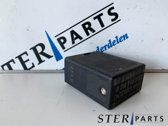 Begagnade Relä Mercedes E (W210) 3.0 E-300D 24V Pris € 30,00 Marginaltabell erbjuds av Sterparts Mercedes specialist