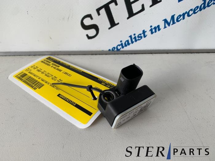 Begagnade Airbagsensor Mercedes E (W212) E-350 CDI BlueEfficiency V6 24V 4-Matic Pris € 19,95 Marginaltabell erbjuds av Sterparts Mercedes specialist