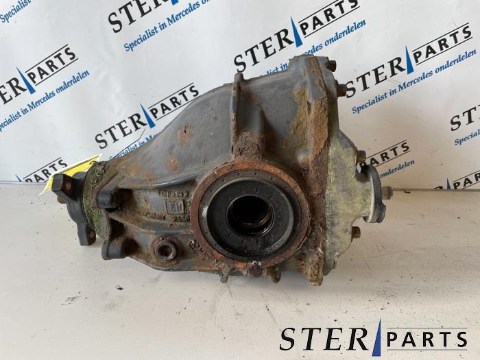 Gebrauchte Differential hinten Mercedes SL (R230) 5.0 SL-500 V8 24V Preis € 495,00 Margenregelung angeboten von Sterparts Mercedes specialist