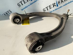 Used Front upper wishbone, left Mercedes S (W221) 3.0 S-320 CDI 24V Price € 45,00 Margin scheme offered by Sterparts Mercedes specialist