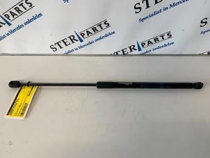 Used Rear gas strut, right Mercedes A (W176) 1.5 A-160 CDI, A-160d 16V Price € 4,95 Margin scheme offered by Sterparts Mercedes specialist