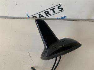 Used Antenna Mercedes S (W221) 3.0 S-320 CDI 24V Price € 45,00 Margin scheme offered by Sterparts Mercedes specialist