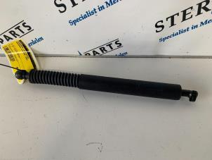 Used Rear gas strut, left Mercedes E Combi (S211) 2.2 E-220 CDI 16V Price € 35,00 Margin scheme offered by Sterparts Mercedes specialist