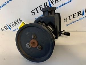 Used Power steering pump Mercedes S (W220) 3.2 S-320 CDI 24V Price € 75,00 Margin scheme offered by Sterparts Mercedes specialist