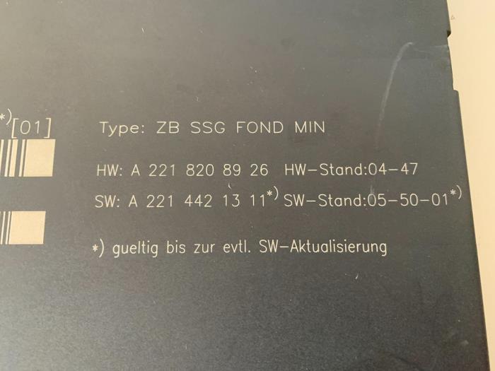 Ordinateur contrôle fonctionnel d'un Mercedes-Benz S (W221) 4.7 S-500 BlueEFFICIENCY 32V 4-Matic 2008