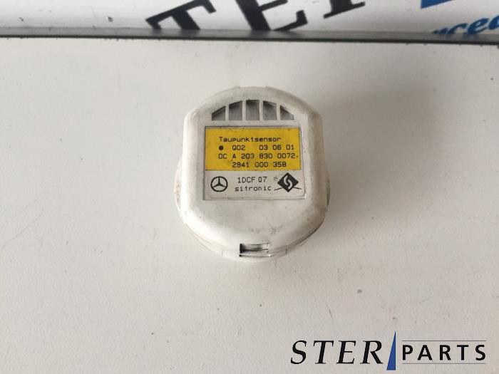 Begagnade Innetemperatursensor Mercedes E (W211) 2.2 E-200 CDI 16V Pris € 14,95 Marginaltabell erbjuds av Sterparts Mercedes specialist