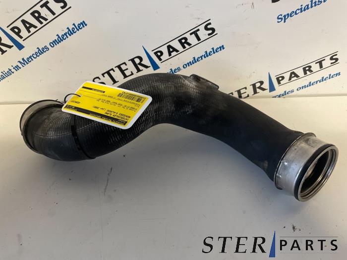 Gebrauchte Intercooler Schlauch Mercedes S (W220) 3.2 S-320 CDI 24V Preis € 20,00 Margenregelung angeboten von Sterparts Mercedes specialist