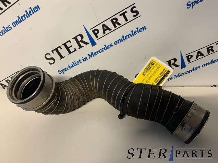 Gebrauchte Intercooler Schlauch Mercedes C (W203) 1.8 C-230K 16V Preis € 25,00 Margenregelung angeboten von Sterparts Mercedes specialist