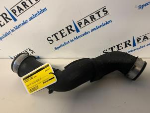 Used Intercooler hose Mercedes C (W203) 2.2 C-200 CDI 16V Price € 20,00 Margin scheme offered by Sterparts Mercedes specialist