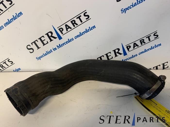 Gebrauchte Intercooler Schlauch Mercedes Vito (639.7) 2.2 115 CDI 16V Preis € 18,09 Mit Mehrwertsteuer angeboten von Sterparts Mercedes specialist