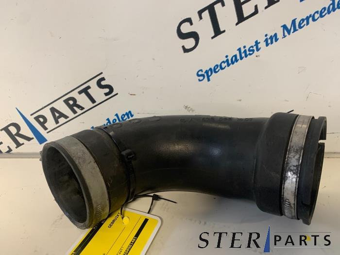 Gebrauchte Intercooler Schlauch Mercedes ML I (163) 400 4.0 CDI V8 32V Preis € 15,00 Margenregelung angeboten von Sterparts Mercedes specialist