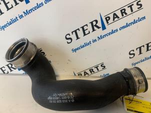 Used Intercooler hose Mercedes C (W203) 2.2 C-200 CDI 16V Price € 19,50 Margin scheme offered by Sterparts Mercedes specialist